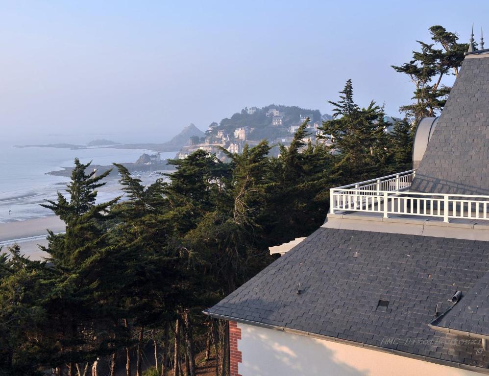 Les Villas Du Spa 플레뇌프-발-앙드레 외부 사진